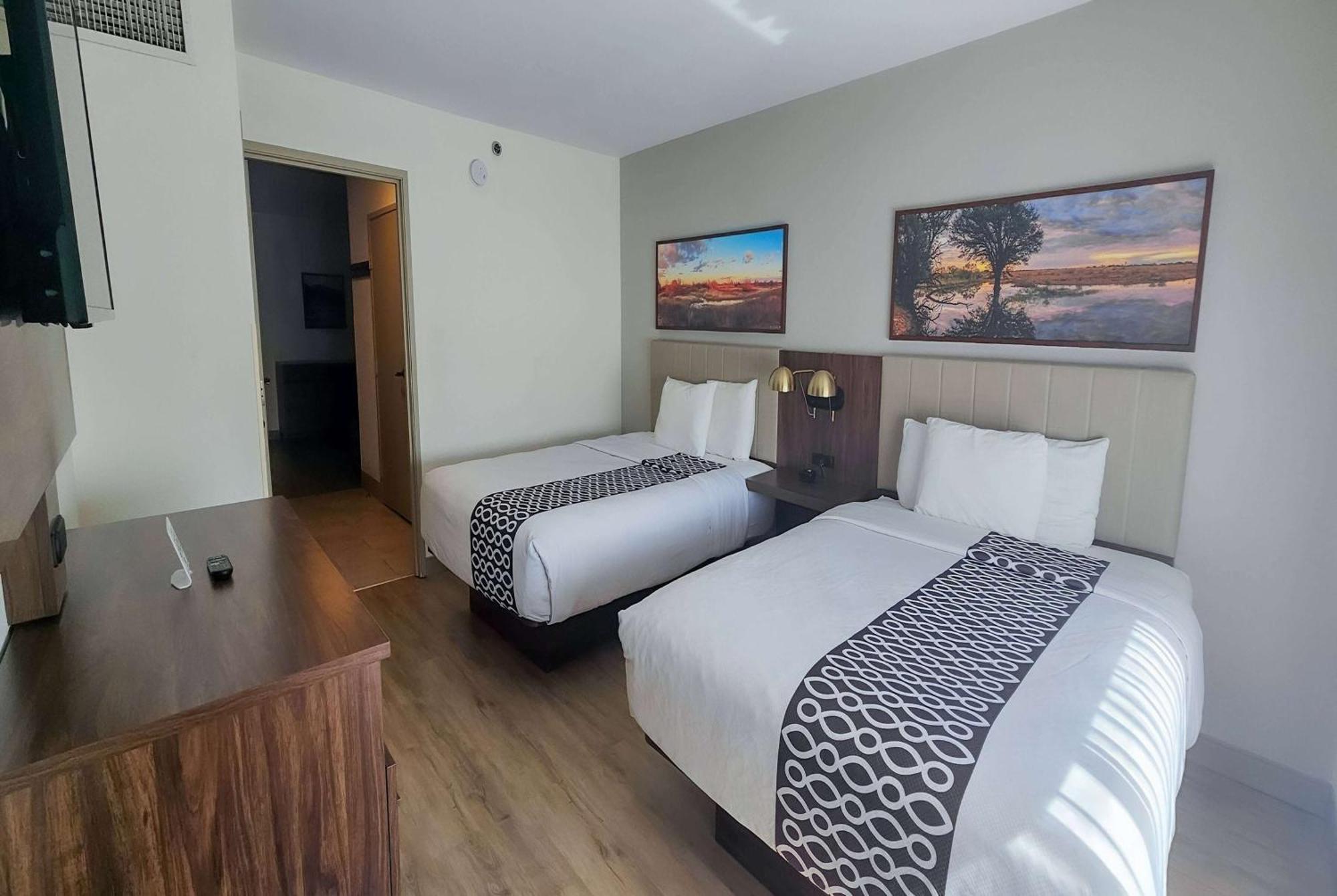 La Quinta By Wyndham Dallas Мескит Екстериор снимка