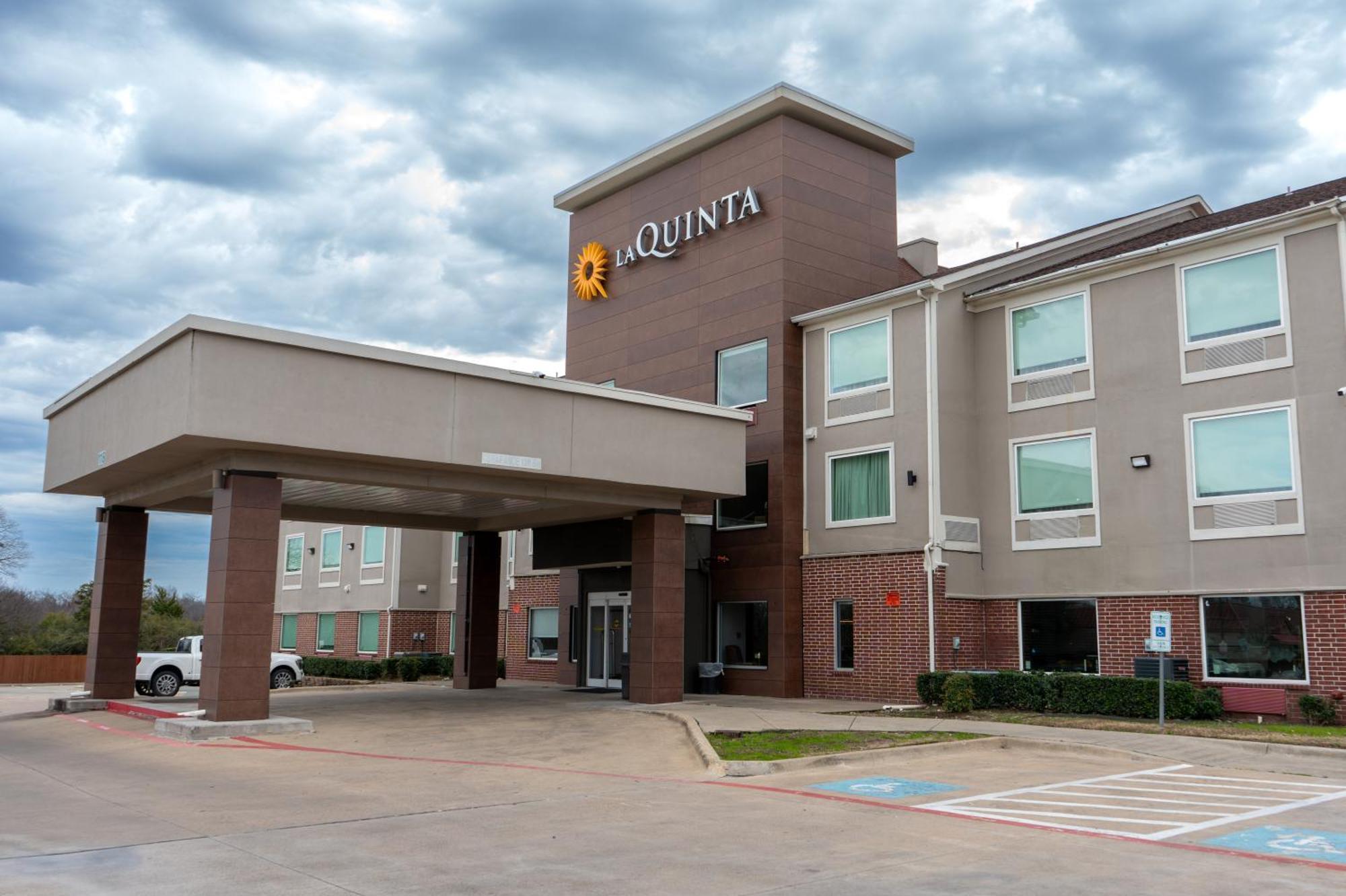 La Quinta By Wyndham Dallas Мескит Екстериор снимка