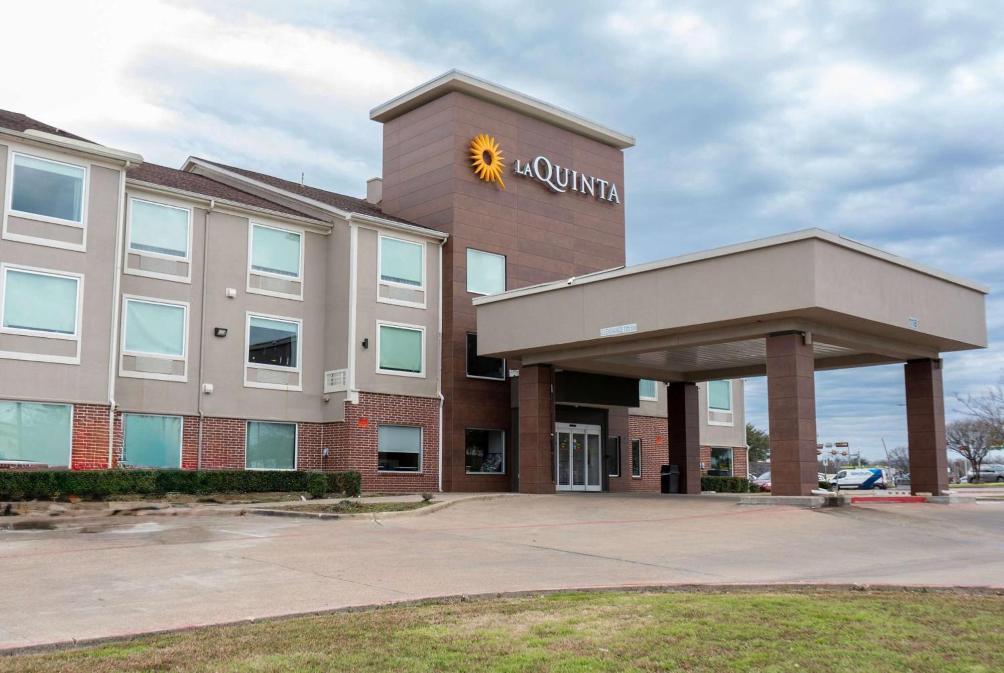 La Quinta By Wyndham Dallas Мескит Екстериор снимка